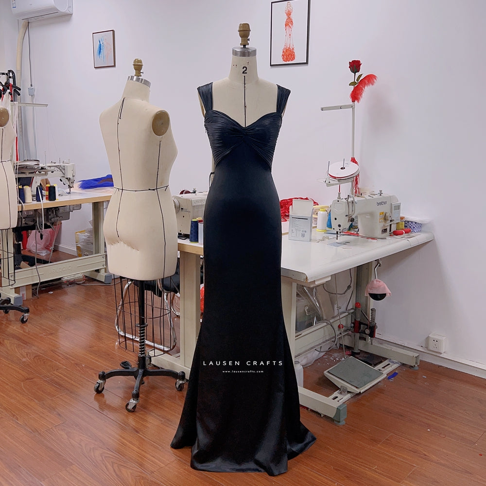 Eva Green as Vesper Lynd Black Dress Casino Royale Bond Girl Costume