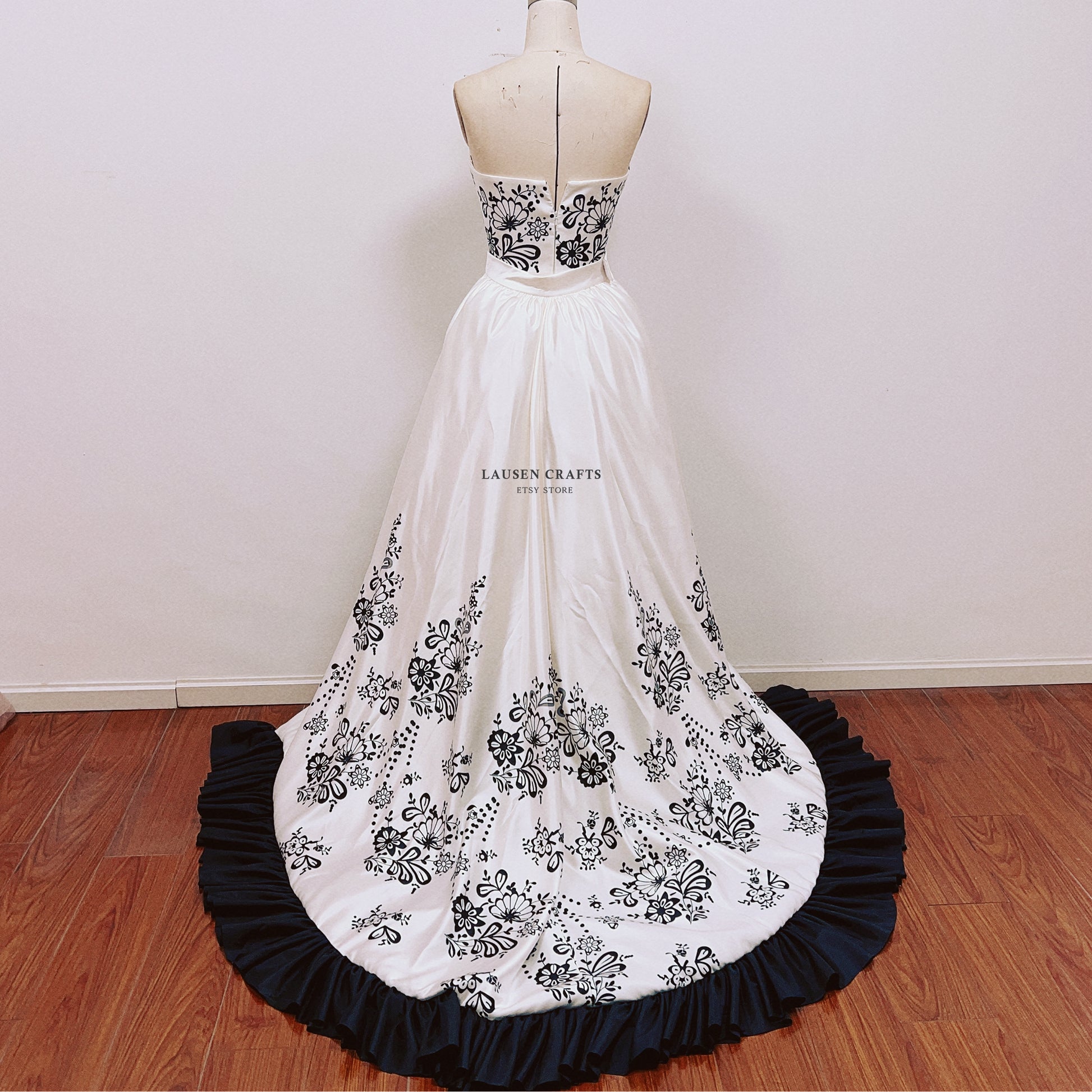 Audrey Hepburn Inspired Sabrina Wedding Dress LausenCrafts Audrey Hepburn Inspired Sabrina Wedding Dress LausenCrafts