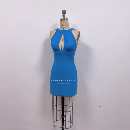 margot robbie wolf of wall street blue dress Margot Robbie in The Wolf of Wall Street