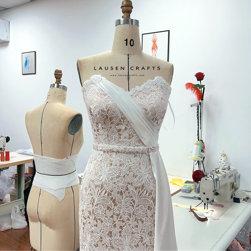 Marilyn Monroe White Lace Dress How To Marry A Millionaire Premiere LausenCrafts Marilyn Monroe White Lace Dress How To Marry A Millionaire Premiere LausenCrafts