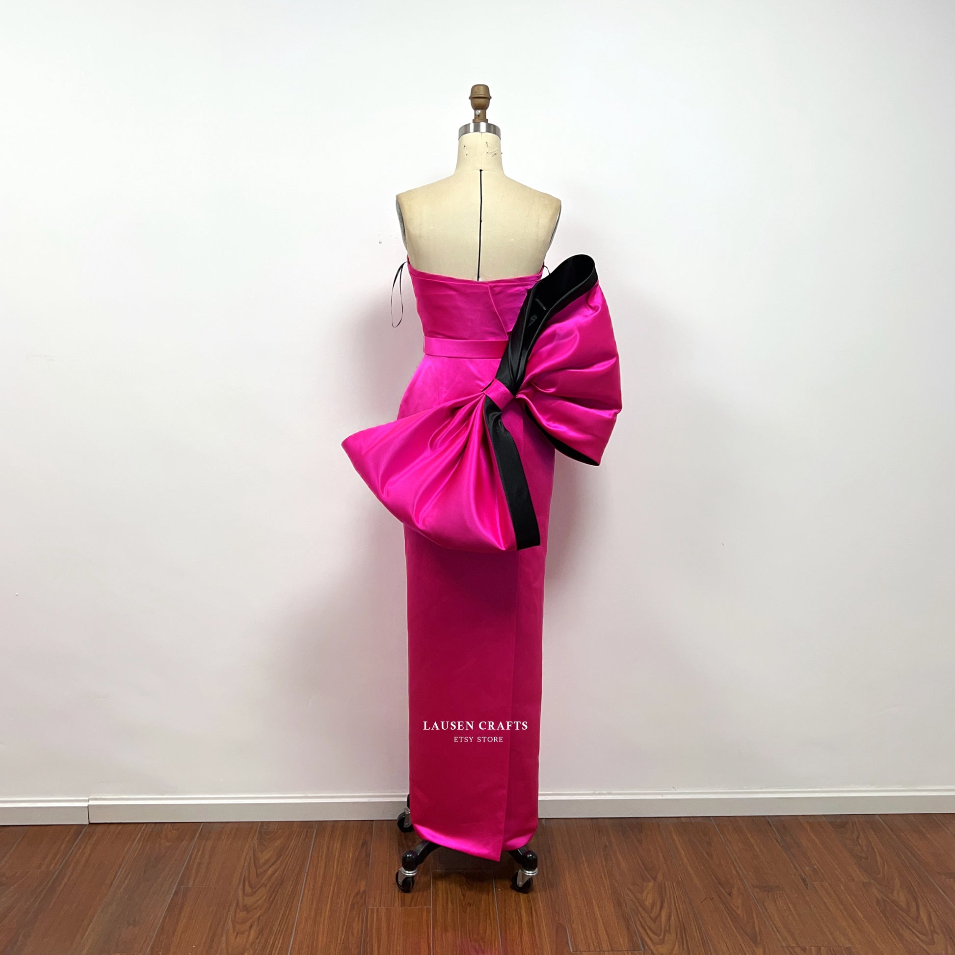 Marilyn Monroe Pink Dress Gentlemen Prefer Blondes LausenCrafts Marilyn Monroe Pink Dress Gentlemen Prefer Blondes LausenCrafts