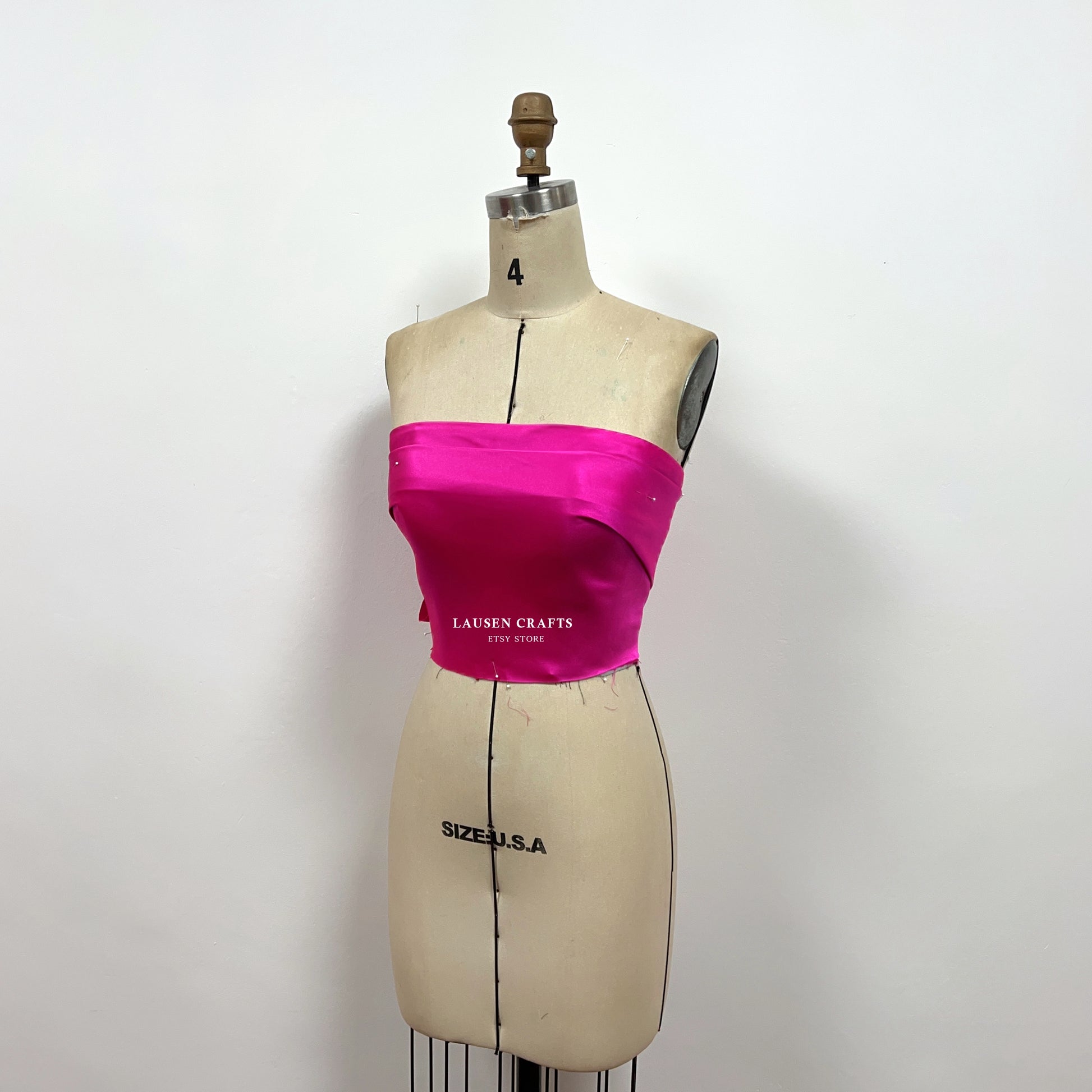 Marilyn Monroe Pink Dress Gentlemen Prefer Blondes LausenCrafts Marilyn Monroe Pink Dress Gentlemen Prefer Blondes LausenCrafts
