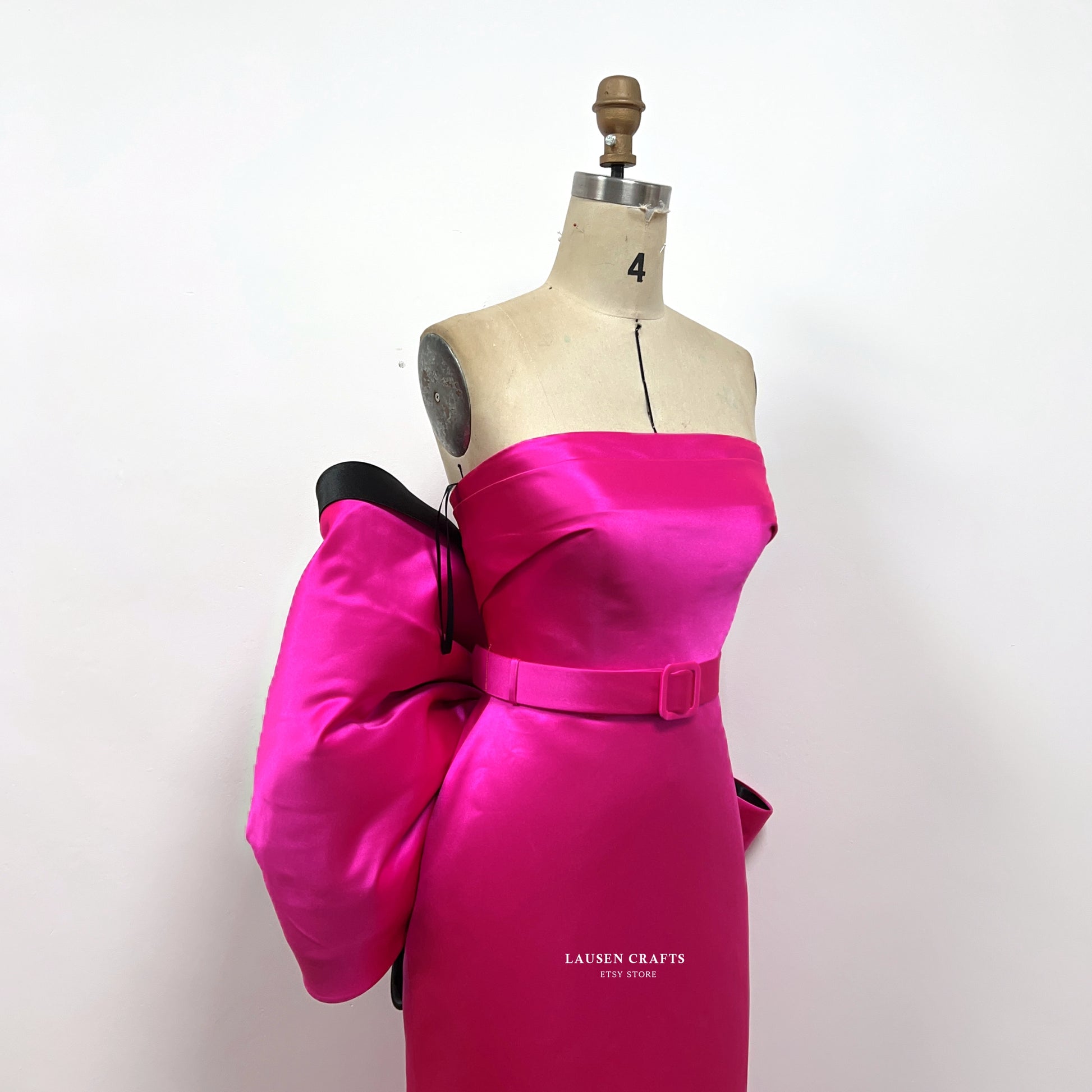 Marilyn Monroe Pink Dress Gentlemen Prefer Blondes – LausenCrafts Marilyn Monroe Pink Dress Gentlemen Prefer Blondes – LausenCrafts